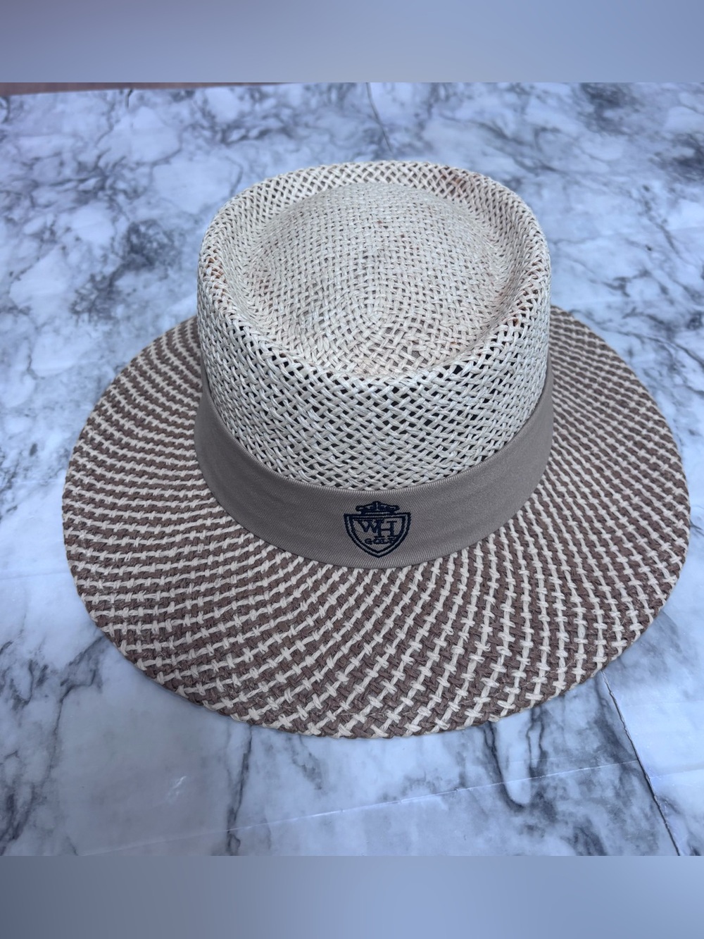 Walter Hagen Golf Two-Tone Beige Tan Straw Fedora with Logo Band